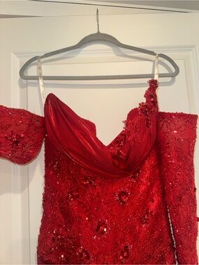 Elegant Red Sequin Lace Evening Gown